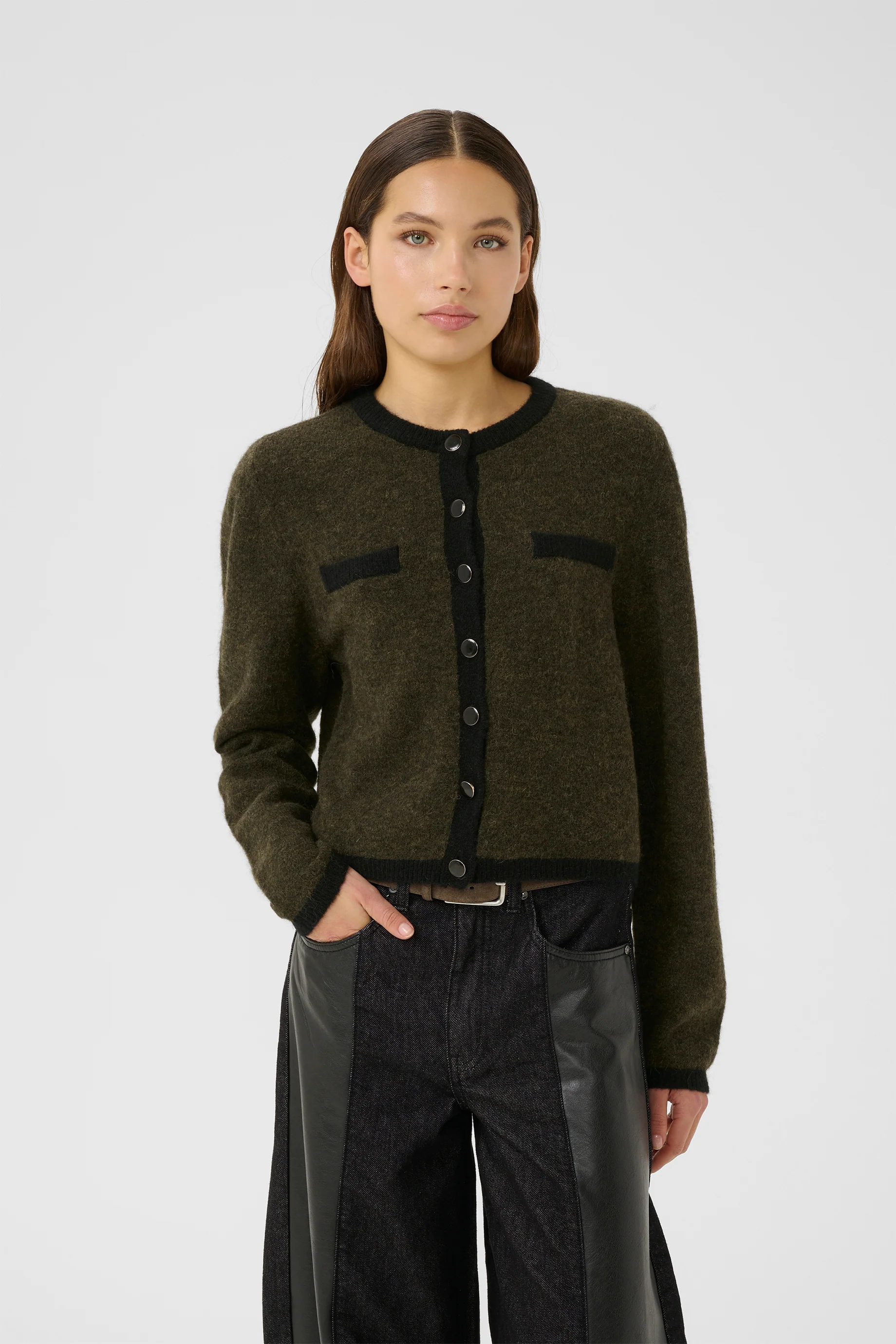 Gestuz Alpha Contrast Cardi - Olive - Image 2