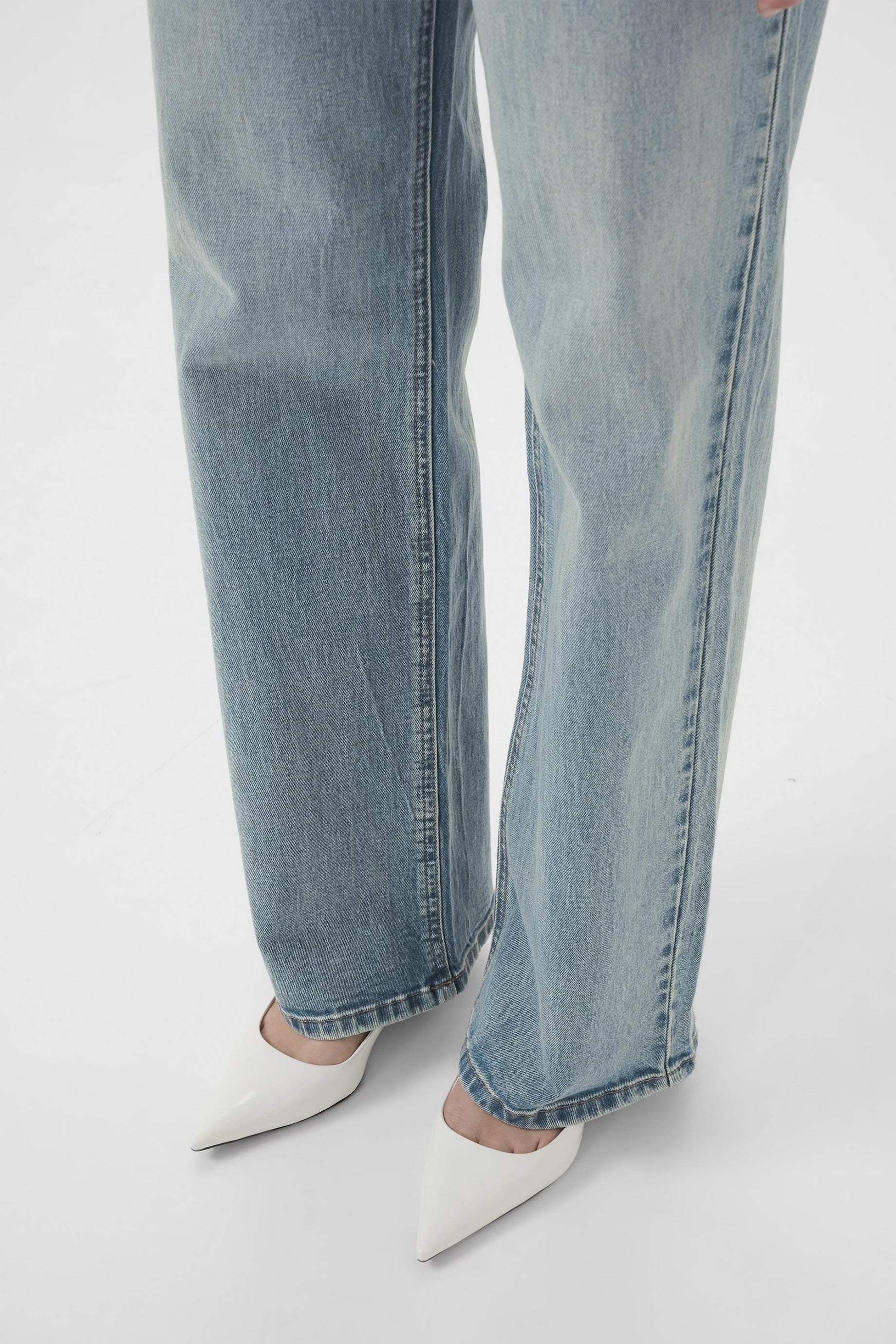 Gestuz Zolani Wide Leg Jeans - Image 5
