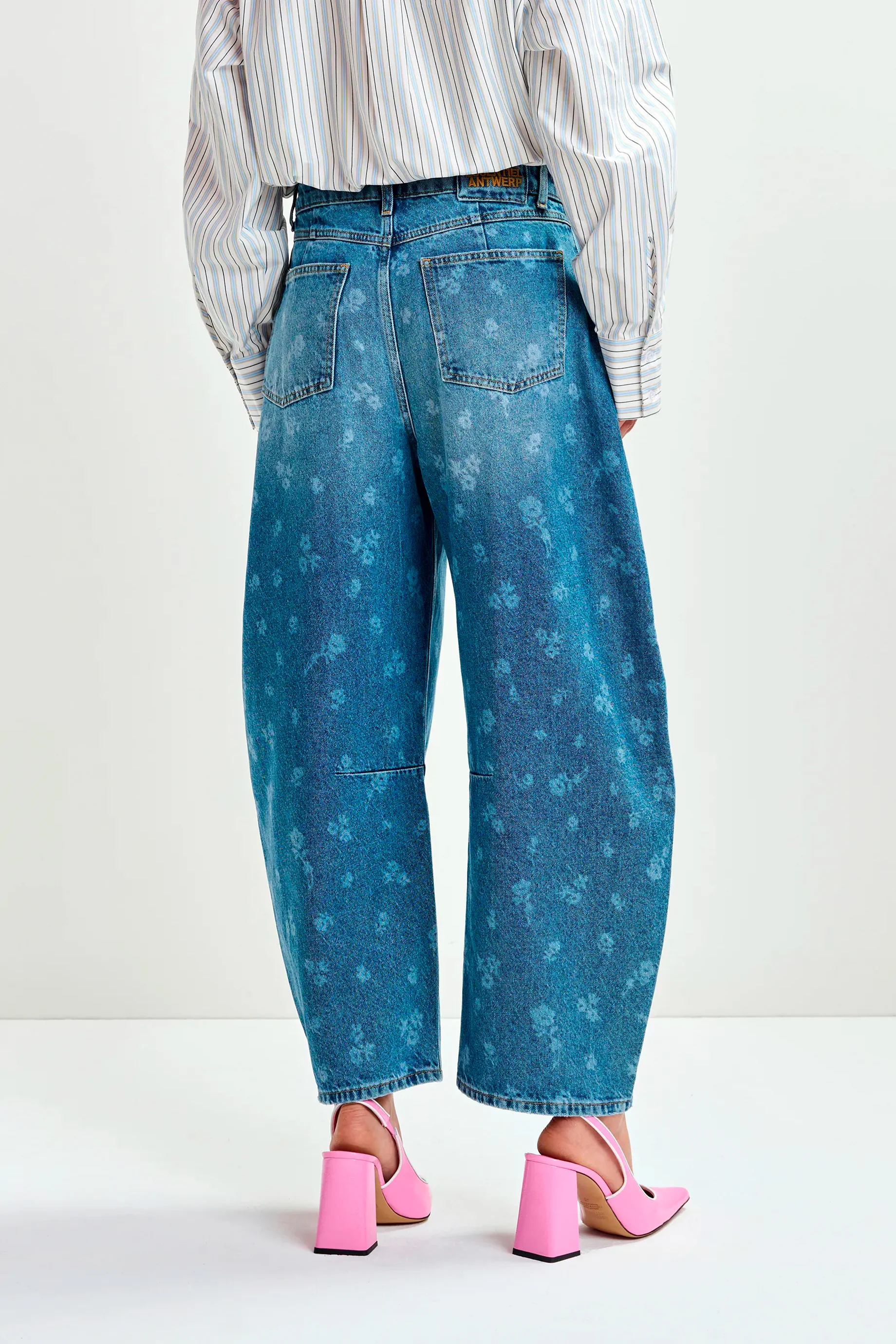 Essentiel Antwerp Barrel Jeans - Blue - Image 5