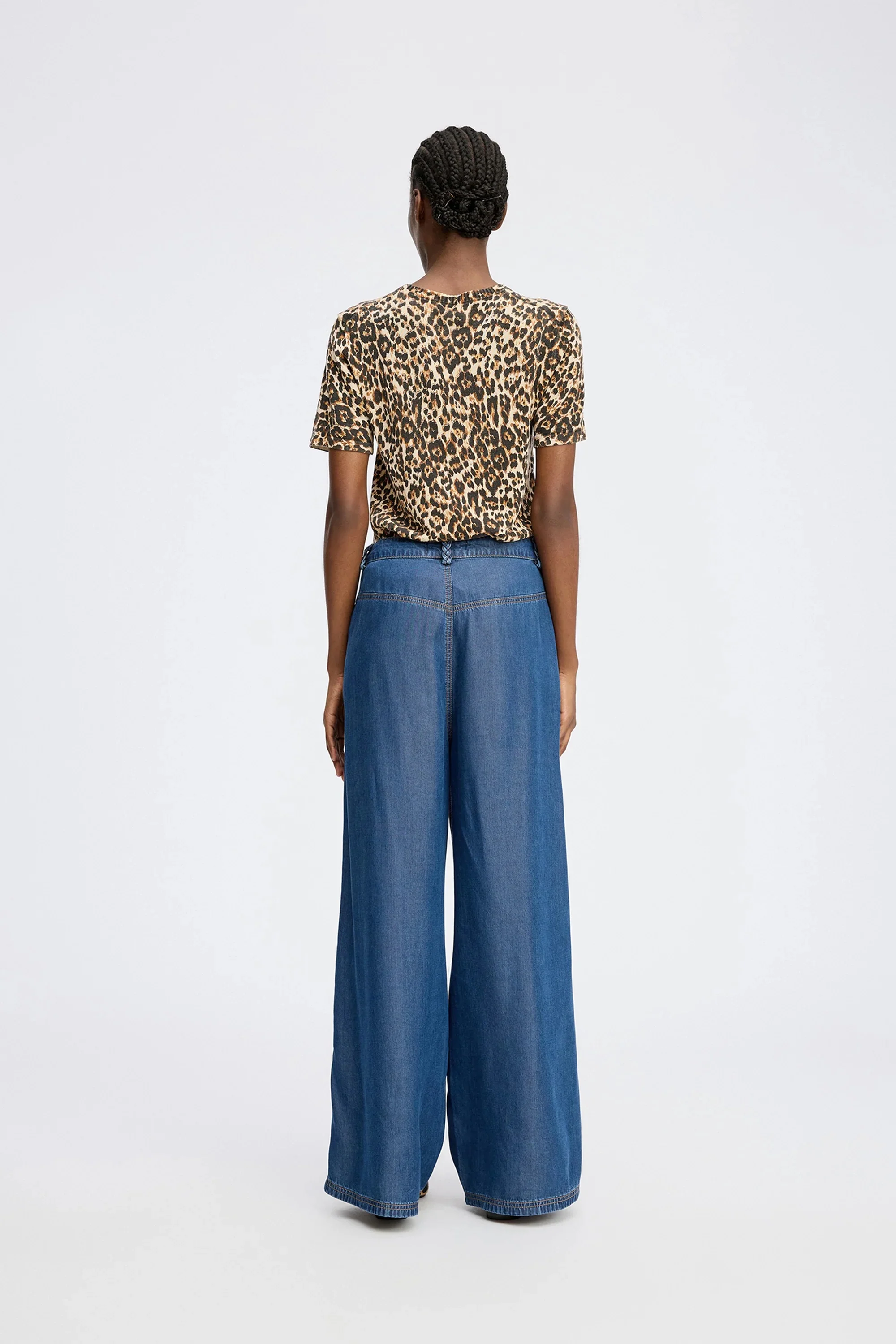 Munthe Parla Tee - Image 4